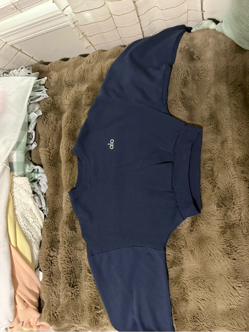 ALO Yoga Navy Cropped Crewneck Sweatshirt